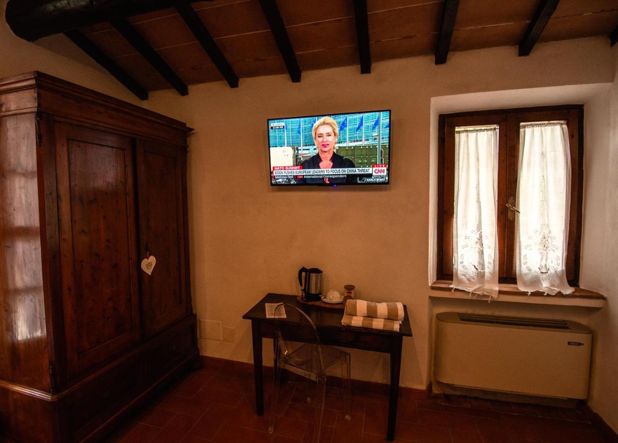 Agriturismo Casanova Di Pescille San Gimignano Exterior foto