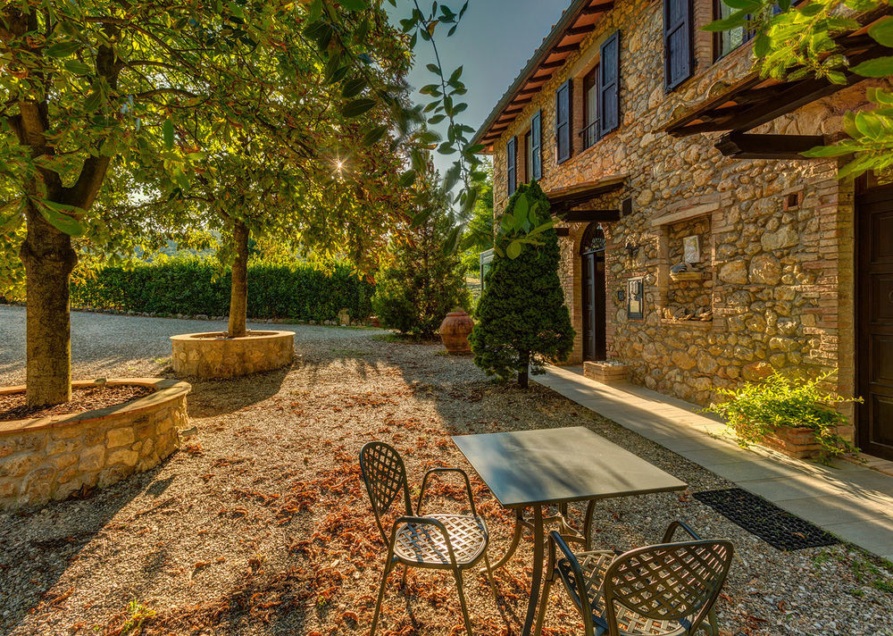 Agriturismo Casanova Di Pescille San Gimignano Exterior foto